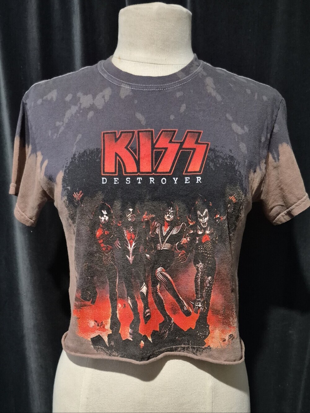 KISS Destroyer Graphic Tee - Black & Red Cropped Shirt (Box A)